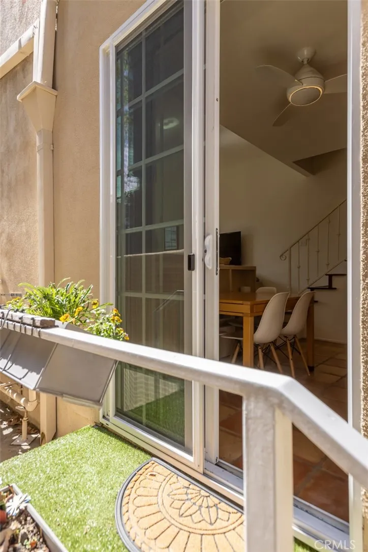 11445 Moorpark, Studio City, California 91602 home-pic-26