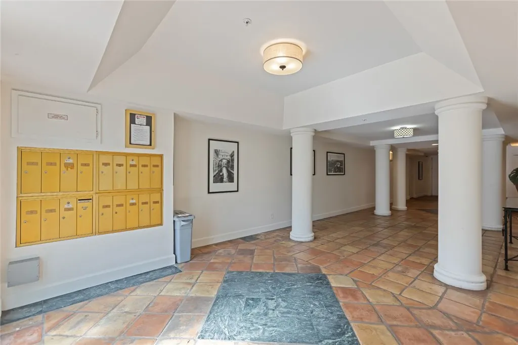 11445 Moorpark, Studio City, California 91602 home-pic-51