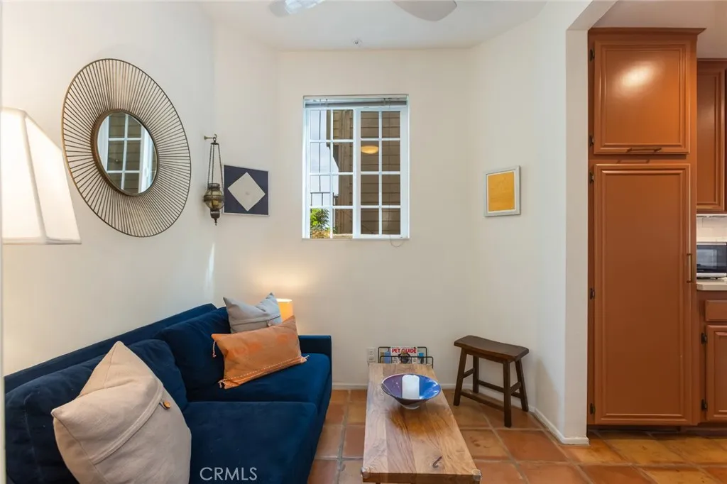 11445 Moorpark, Studio City, California 91602 home-pic-12