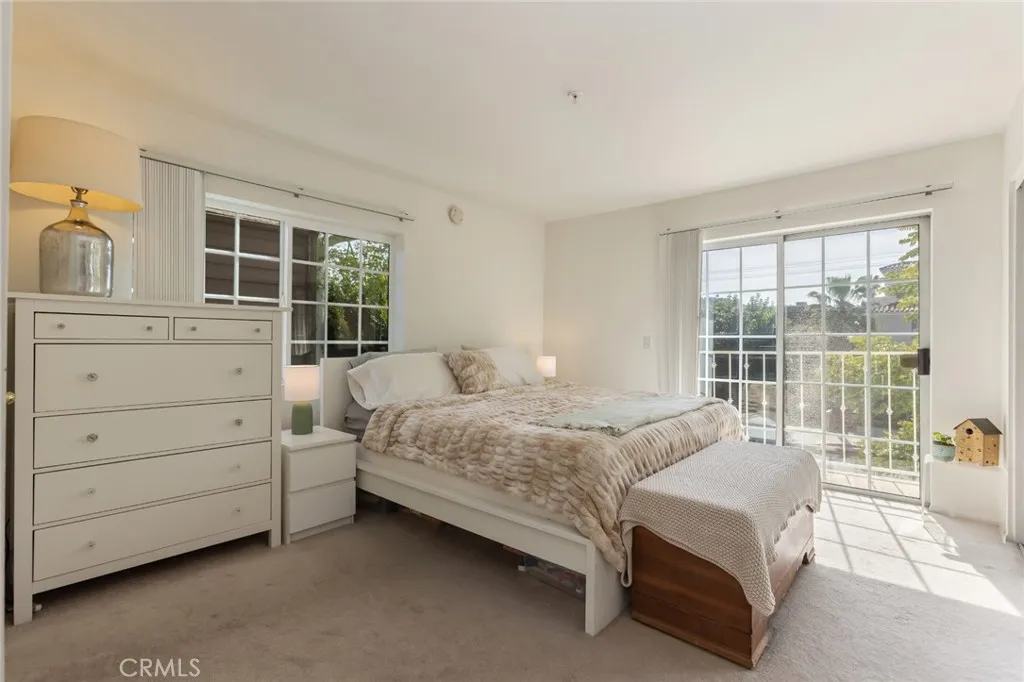 11445 Moorpark, Studio City, California 91602 home-pic-32