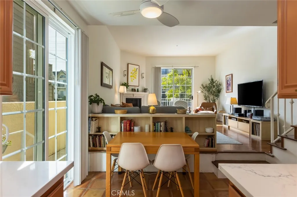 11445 Moorpark, Studio City, California 91602 home-pic-19