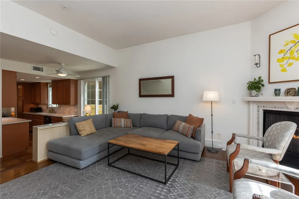 11445 Moorpark, Studio City, California 91602 home-pic-9