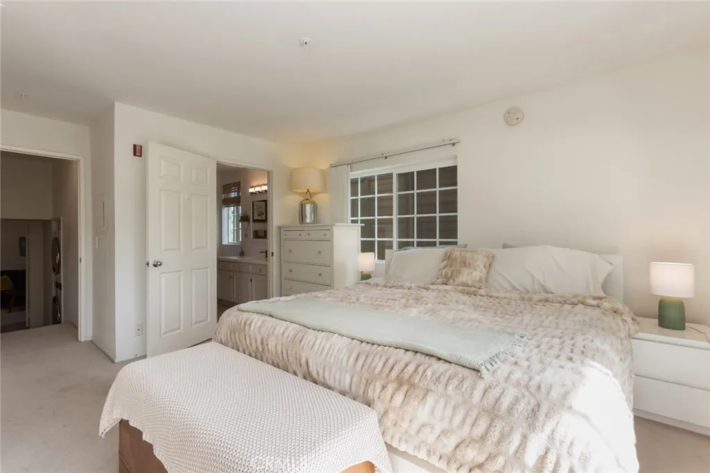 11445 Moorpark, Studio City, California 91602 home-pic-33