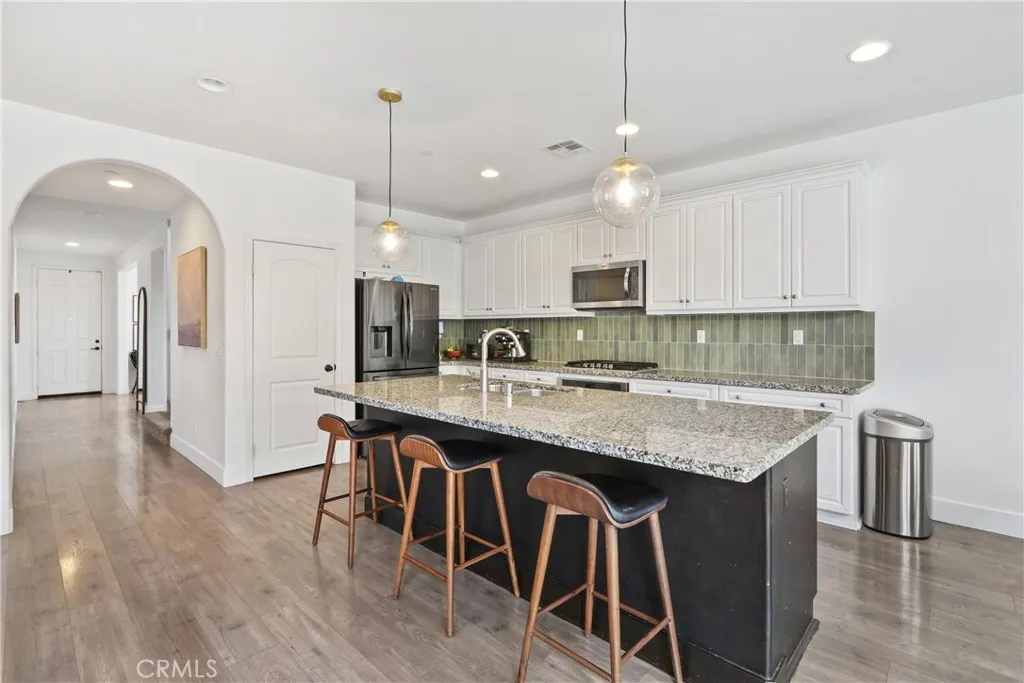 17000 Jeanne, Fontana, California 92336 home-pic-8