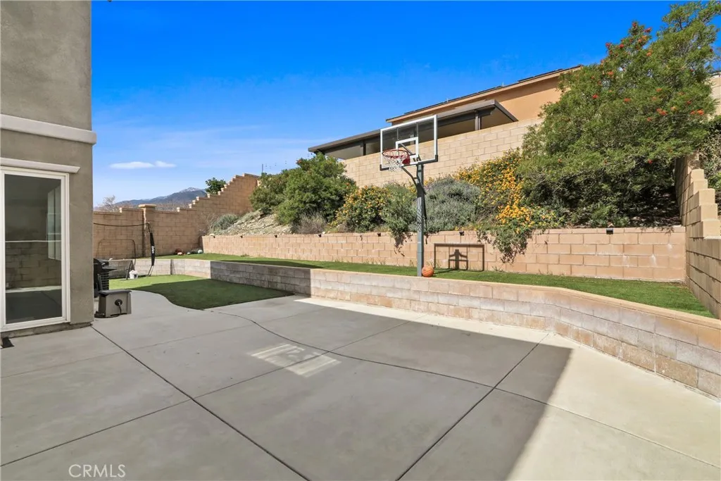 17000 Jeanne, Fontana, California 92336 home-pic-20