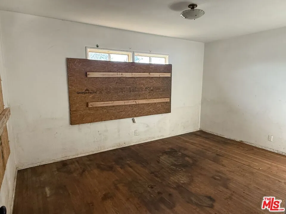 3520 Carmona Avenue, Los Angeles, California 90016 home-pic-2