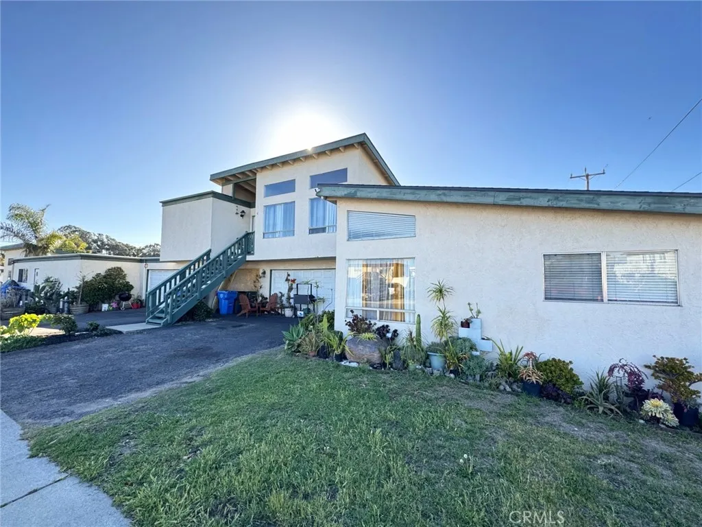 590 S 6th, Grover Beach, California 93433 home-pic-1