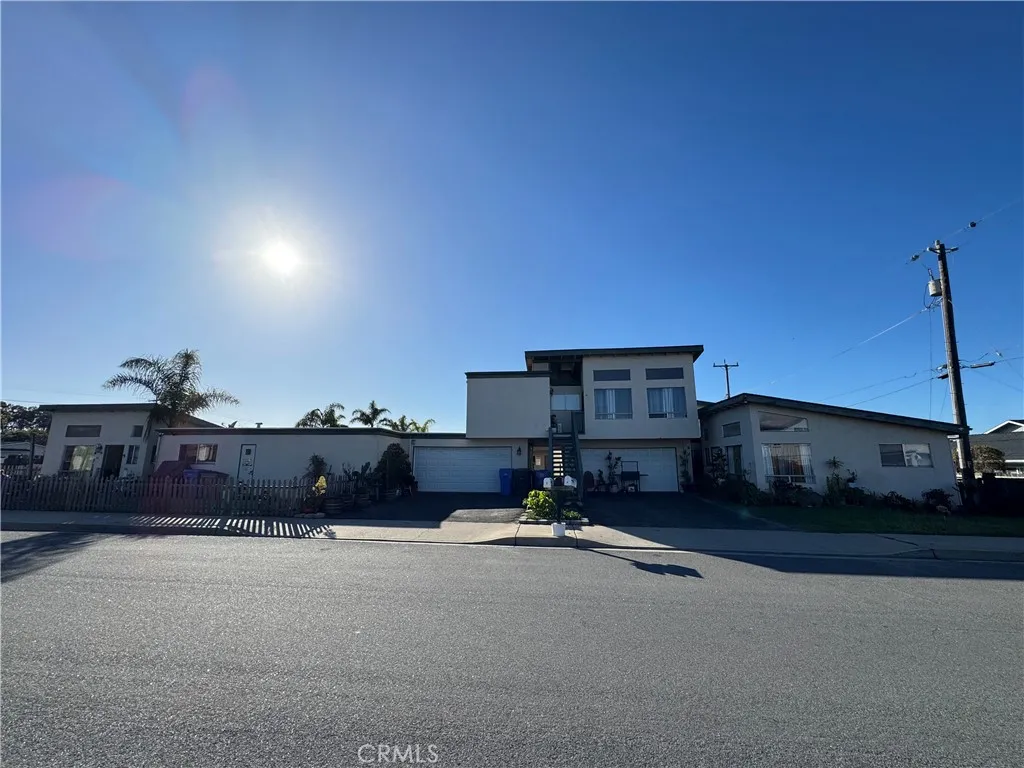 590 S 6th, Grover Beach, California 93433 home-pic-2