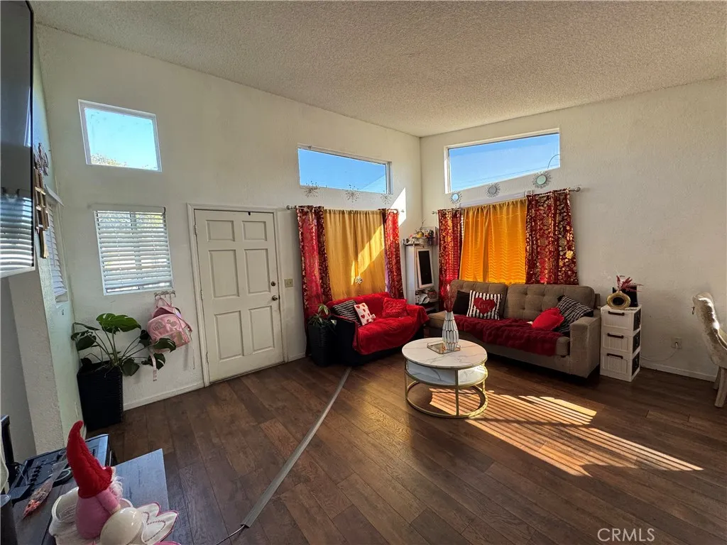 590 S 6th, Grover Beach, California 93433 home-pic-9