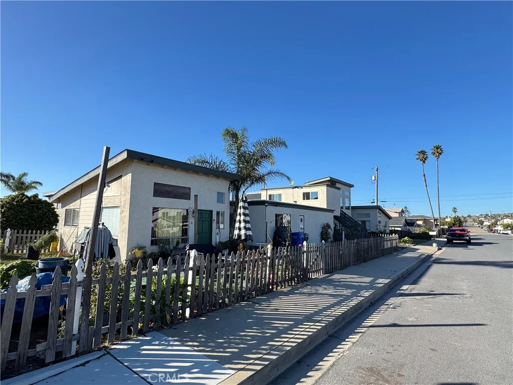 590 S 6th, Grover Beach, California 93433 home-pic-5