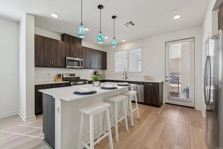 5471 Seacliff Pl 80, San Diego, California 92154