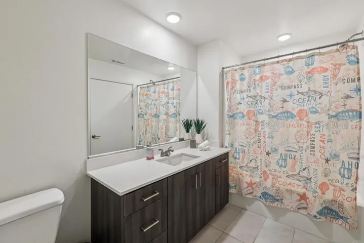 5471 Seacliff Pl 80, San Diego, California 92154
