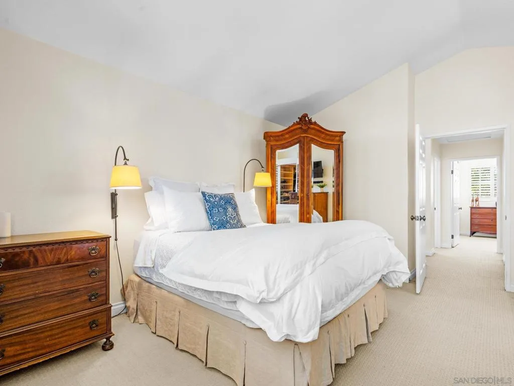 8434 Corte Fragata, San Diego, California 92129 home-pic-17
