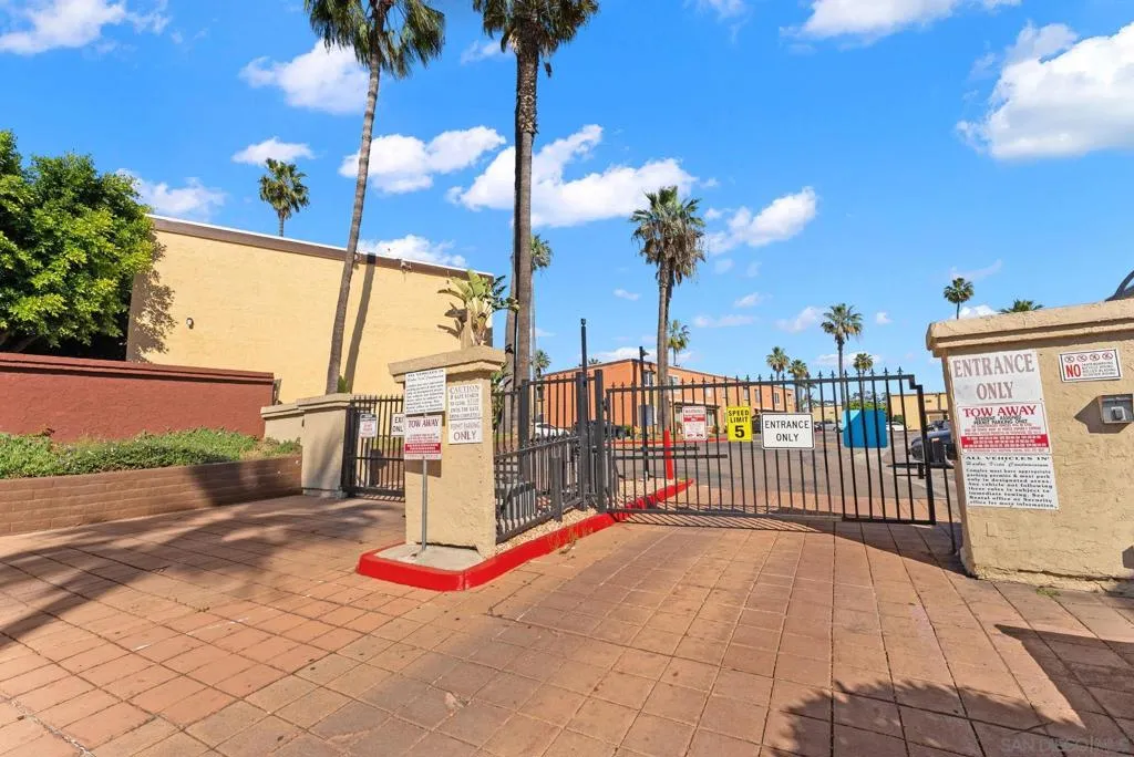 1641 Pentecost Way 6, San Diego, California 92105 home-pic-10