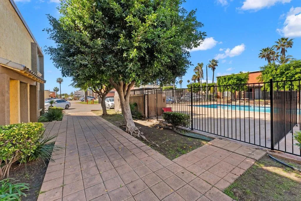 1641 Pentecost Way 6, San Diego, California 92105 home-pic-8