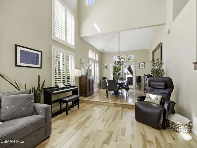 8-009_F8_3683 Mapleknoll Pl