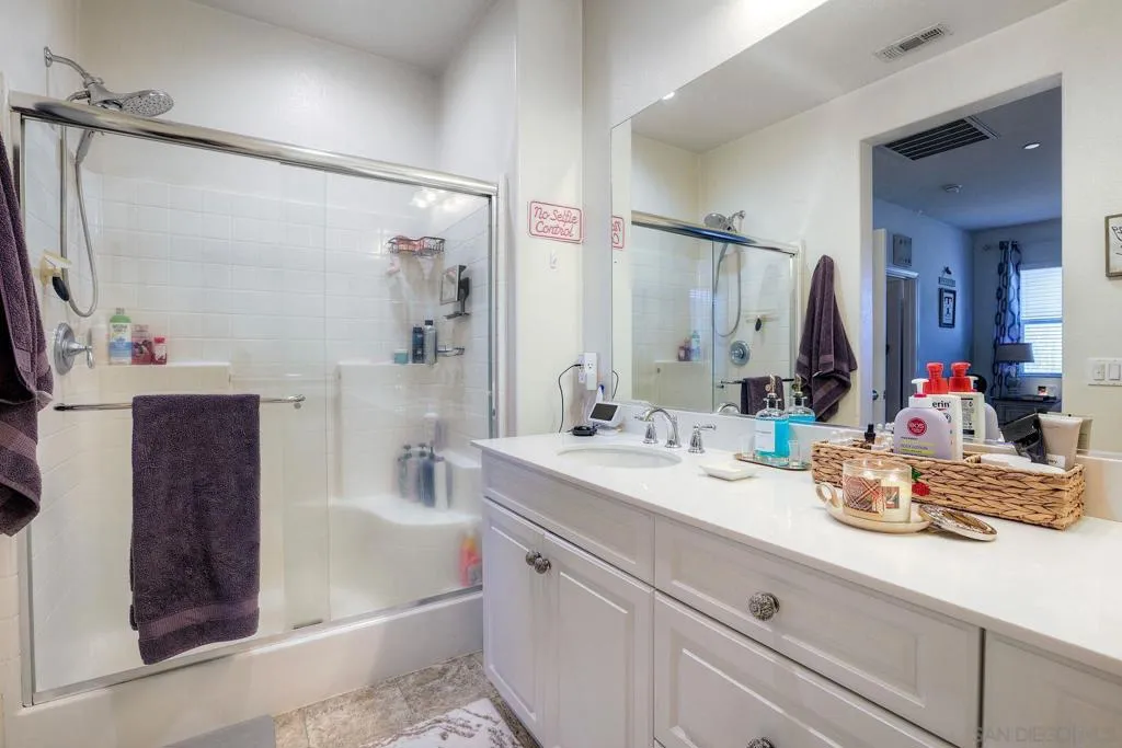 35430 Marabella Ct, Winchester, California 92596 home-pic-15