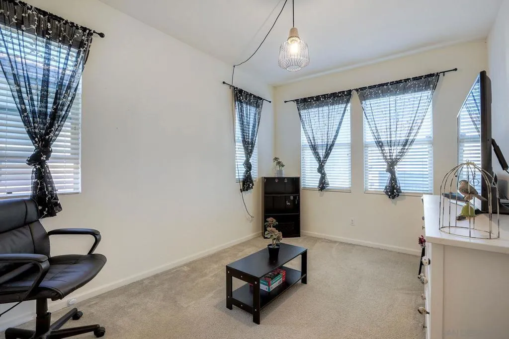 35430 Marabella Ct, Winchester, California 92596 home-pic-18