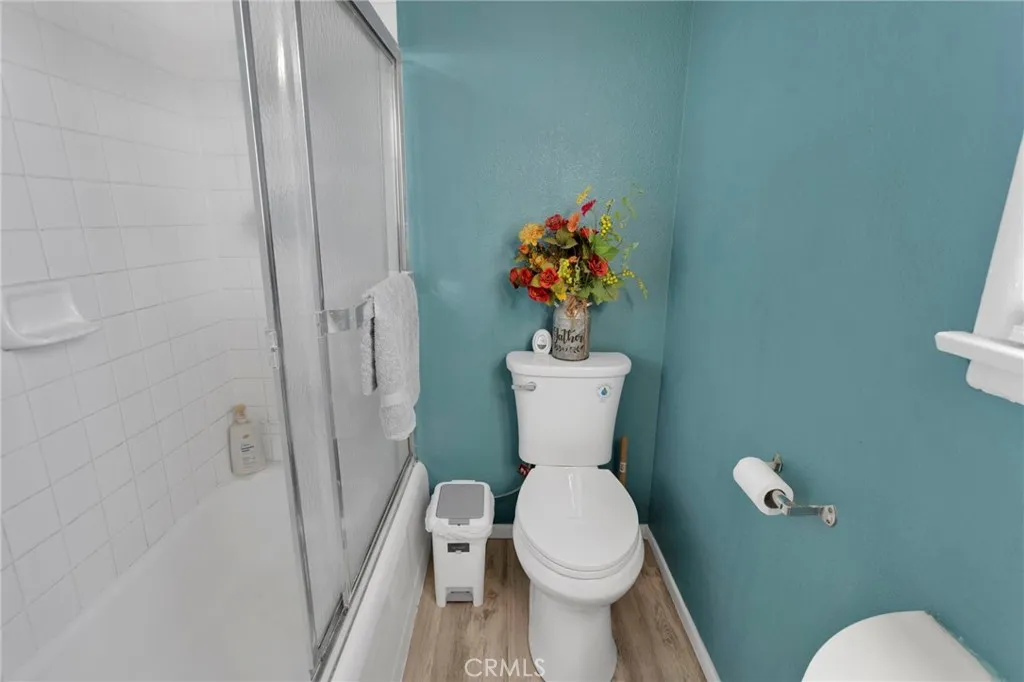 9214 Choiceana Avenue, Hesperia, California 92345 home-pic-17
