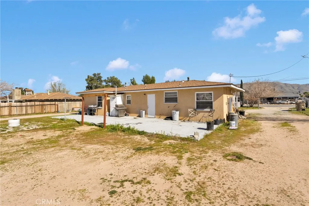 9214 Choiceana Avenue, Hesperia, California 92345 home-pic-26