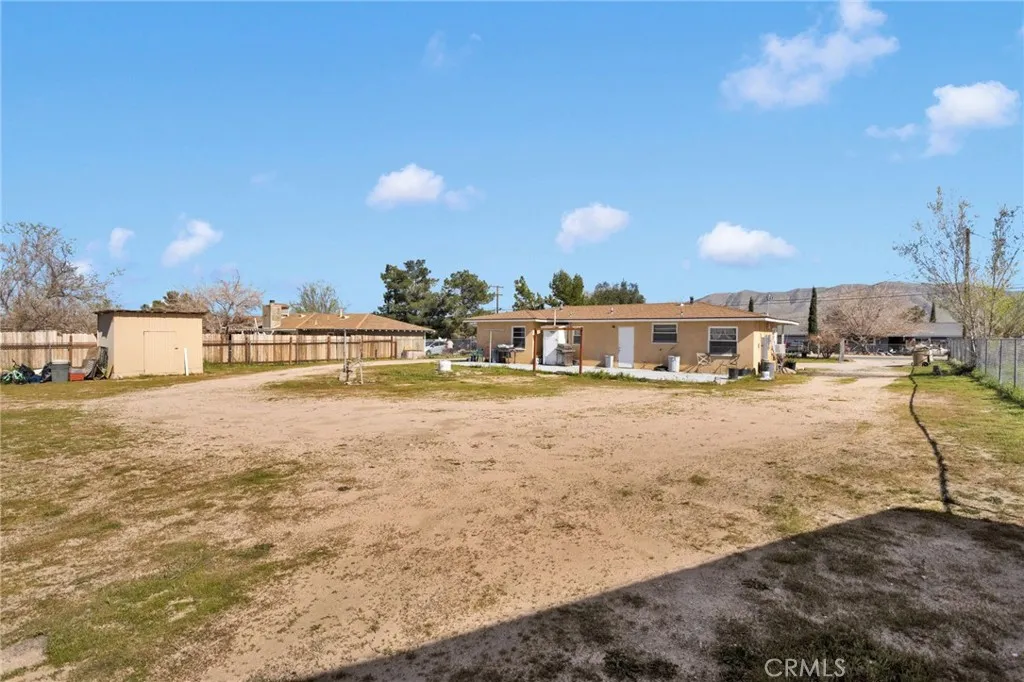 9214 Choiceana Avenue, Hesperia, California 92345 home-pic-31