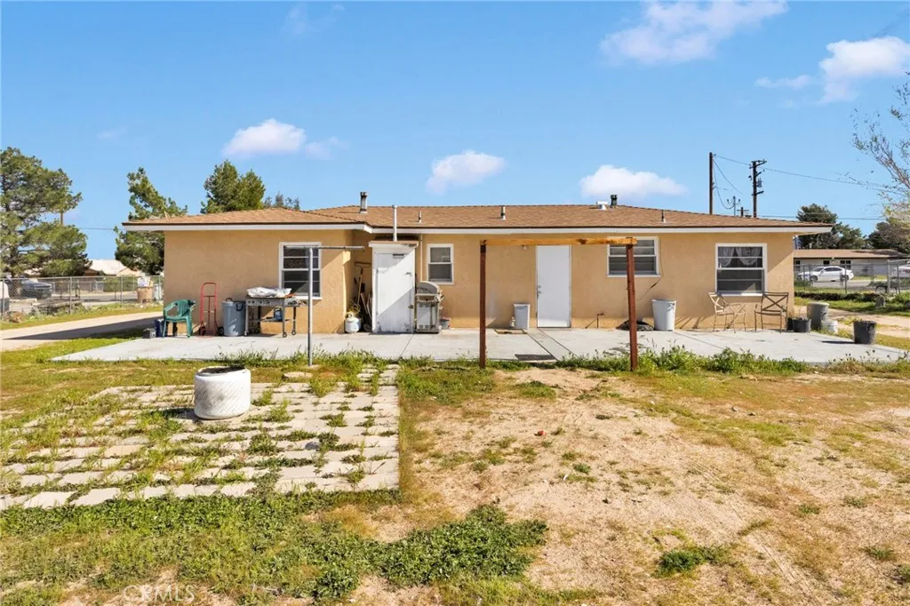 9214 Choiceana Avenue, Hesperia, California 92345 home-pic-27