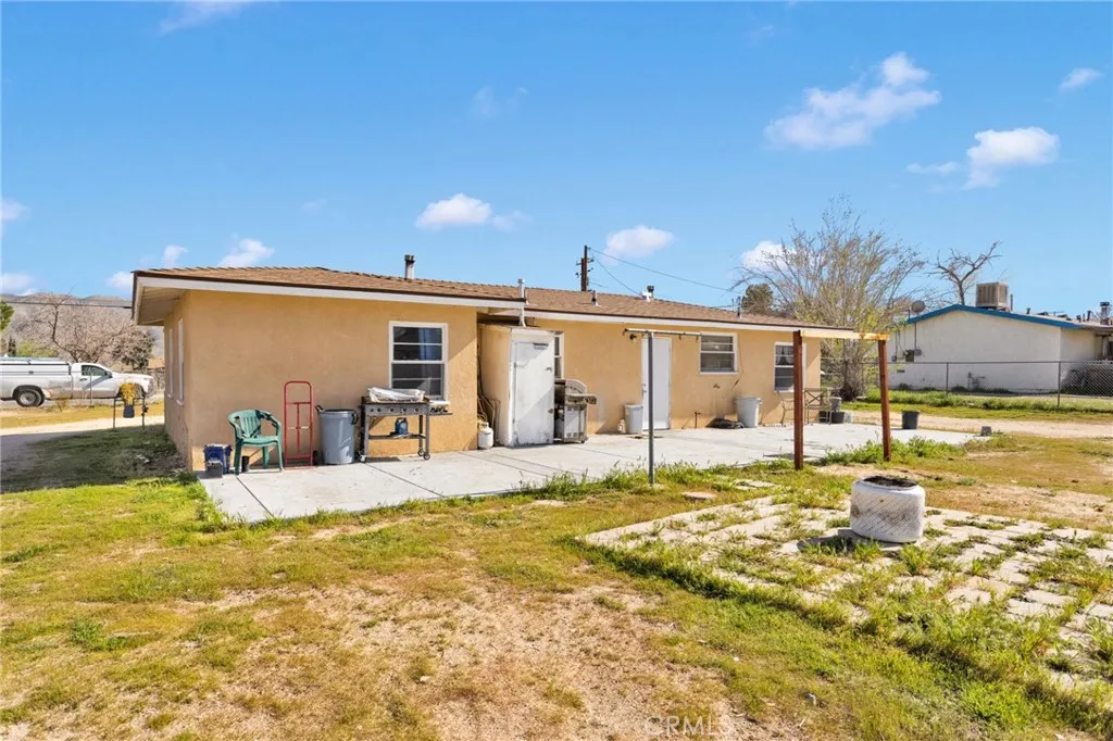 9214 Choiceana Avenue, Hesperia, California 92345 home-pic-28