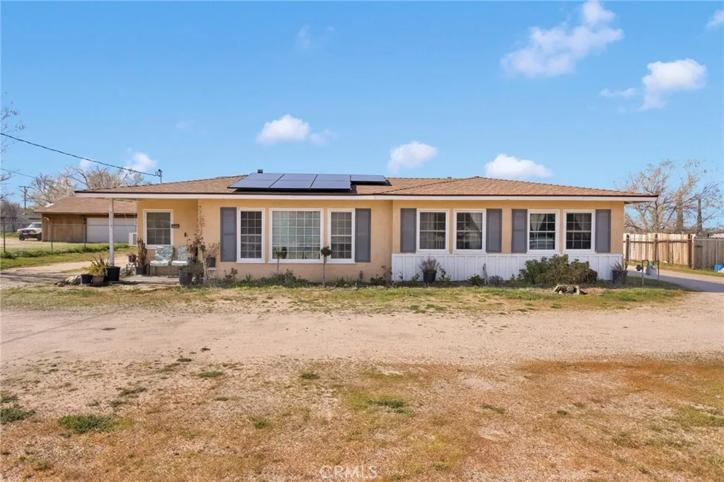 9214 Choiceana Avenue, Hesperia, California 92345 home-pic-1