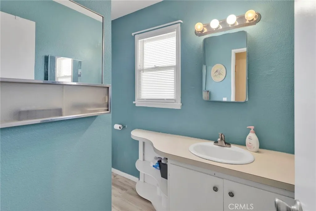 9214 Choiceana Avenue, Hesperia, California 92345 home-pic-16