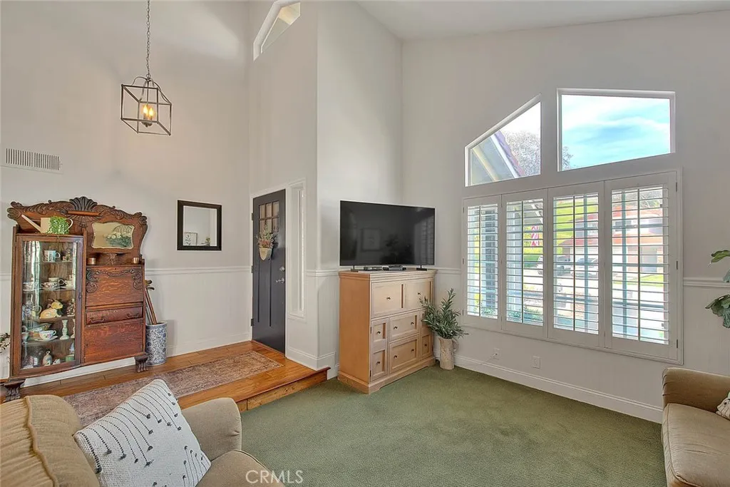 15489 Quiet Oak, Chino Hills, California 91709 home-pic-8