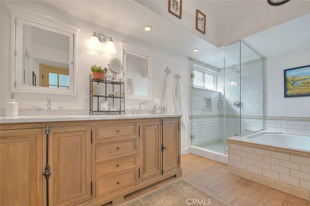 15489 Quiet Oak, Chino Hills, California 91709 home-pic-46