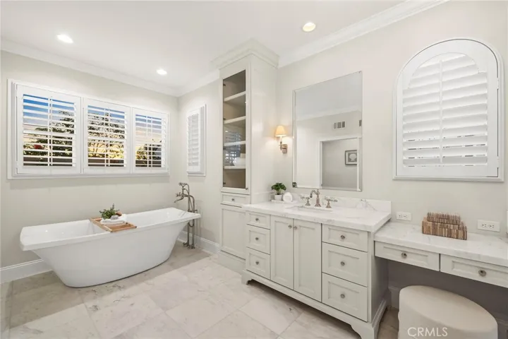 15 Vernon, Newport Coast, California 92657