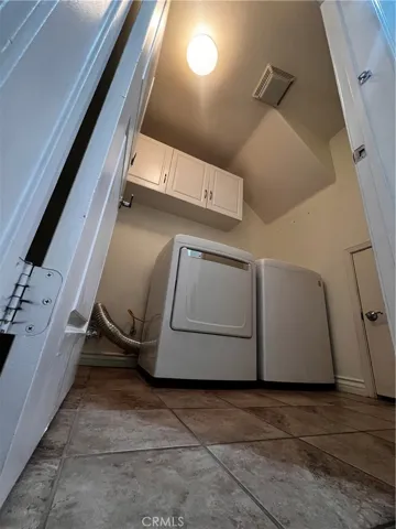 WASHER/DRYER ROOM