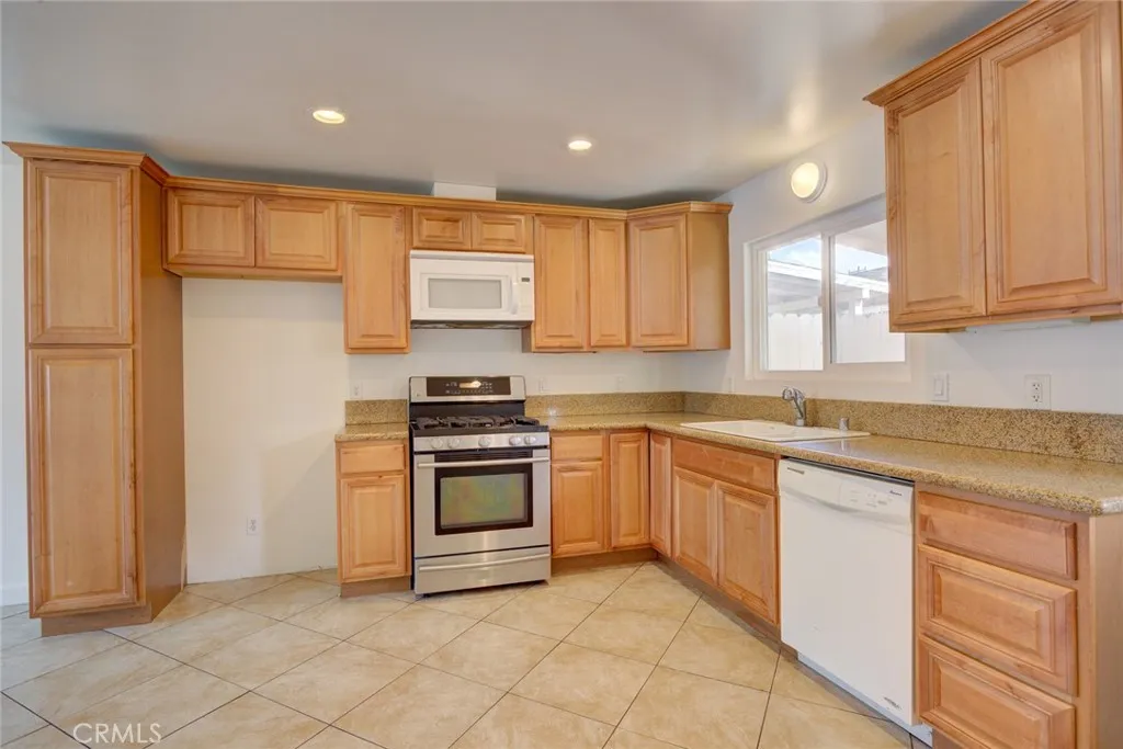 1234 Seabright, Grover Beach, California 93433 home-pic-11