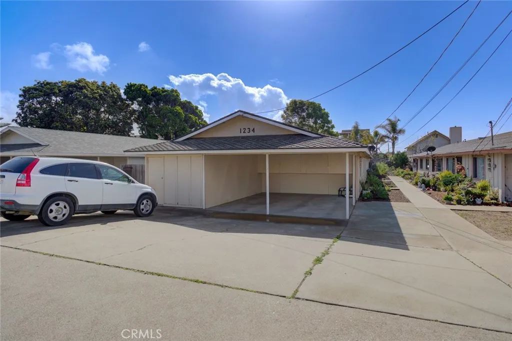1234 Seabright, Grover Beach, California 93433 home-pic-3