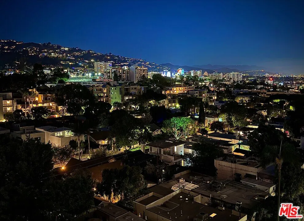 818 N Doheny Drive 901, West Hollywood, California 90069 home-pic-19