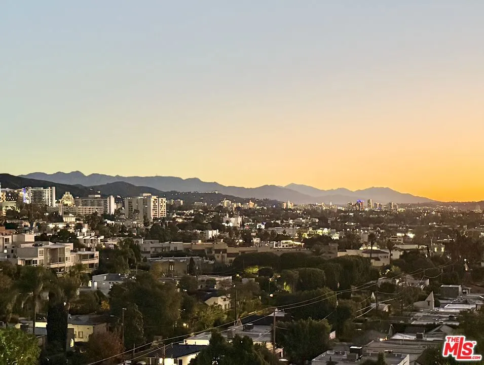 818 N Doheny Drive 901, West Hollywood, California 90069 home-pic-15