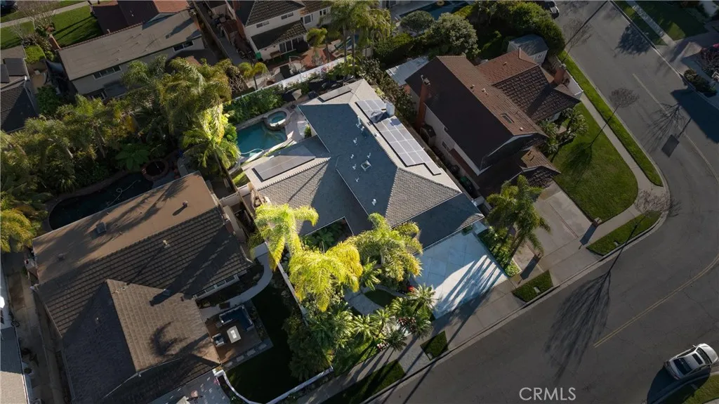 2065 Phalarope Court, Costa Mesa, California 92626 home-pic-36