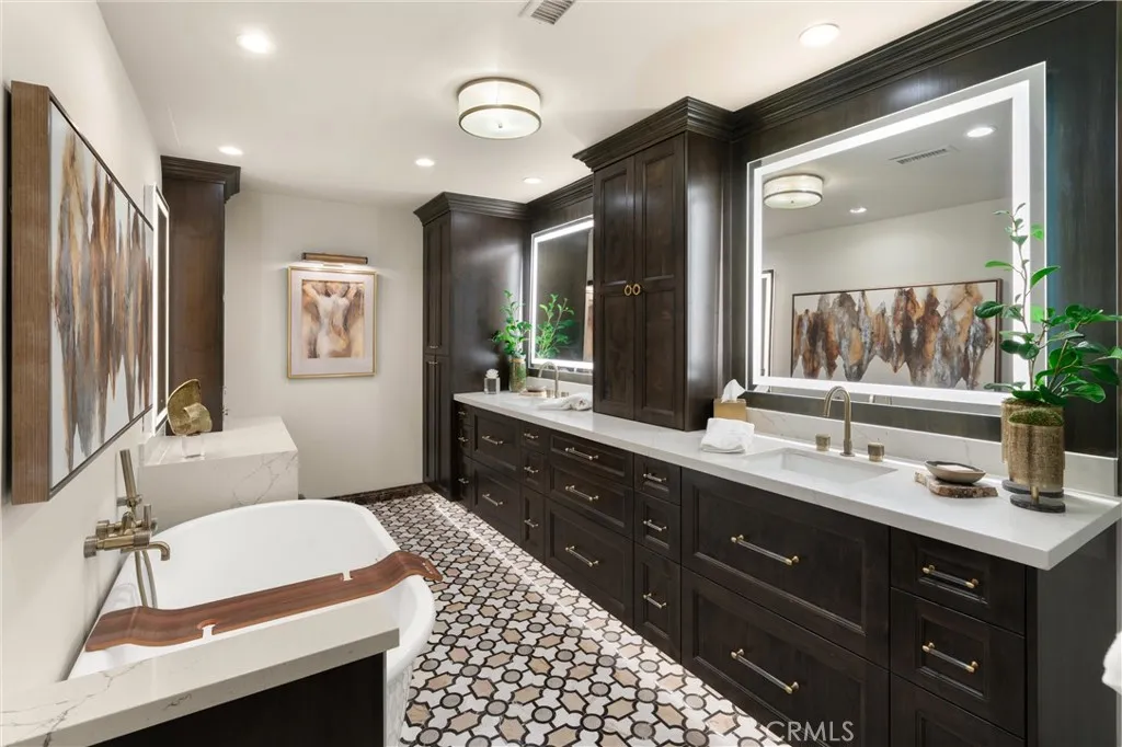 2065 Phalarope Court, Costa Mesa, California 92626 home-pic-19