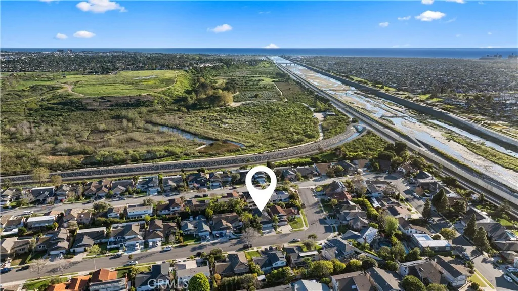 2065 Phalarope Court, Costa Mesa, California 92626 home-pic-35