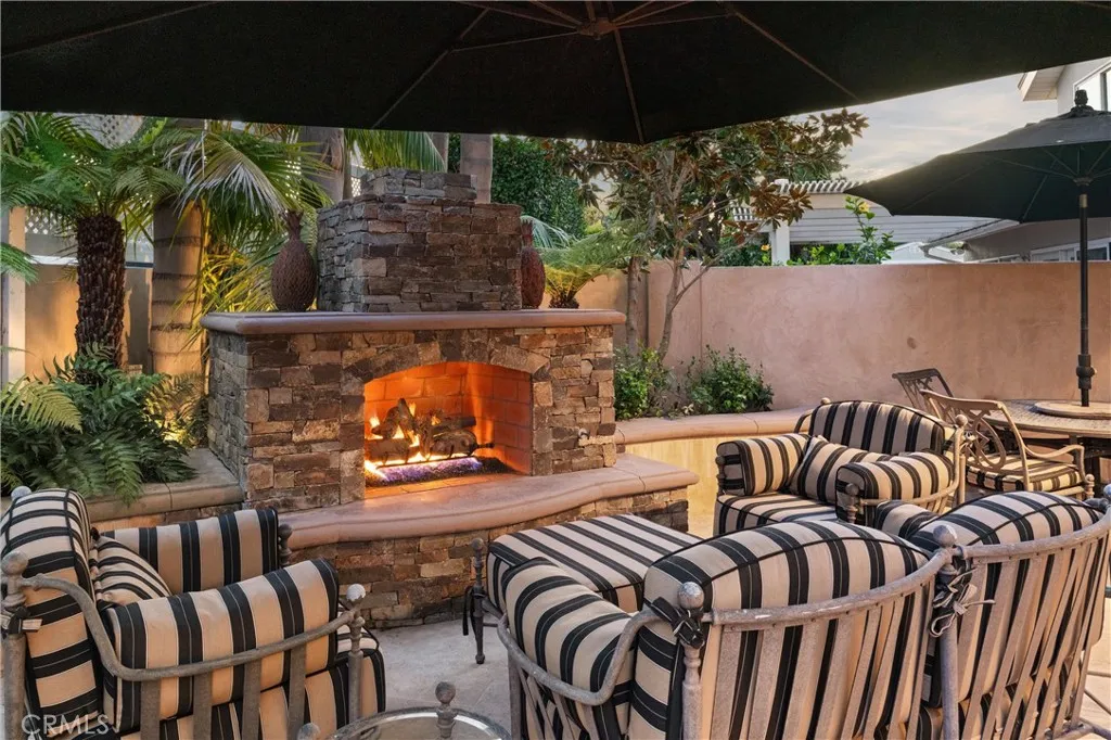 2065 Phalarope Court, Costa Mesa, California 92626 home-pic-30