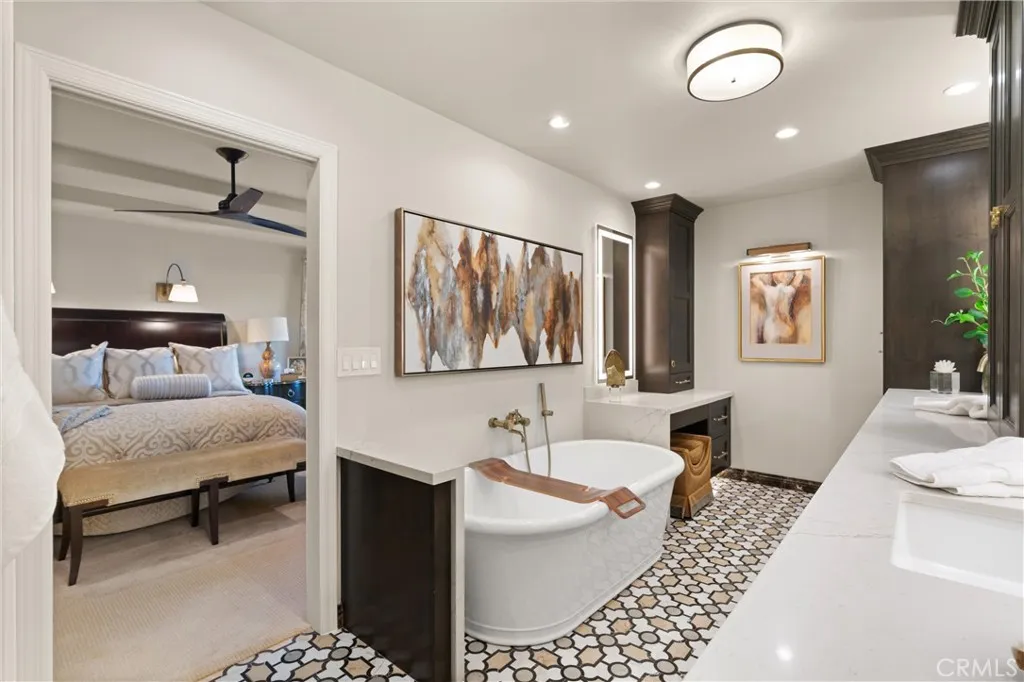 2065 Phalarope Court, Costa Mesa, California 92626 home-pic-18