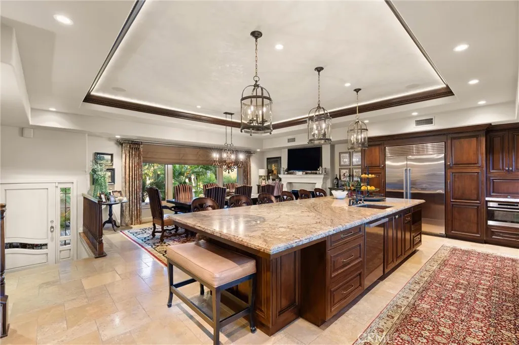 2065 Phalarope Court, Costa Mesa, California 92626 home-pic-7