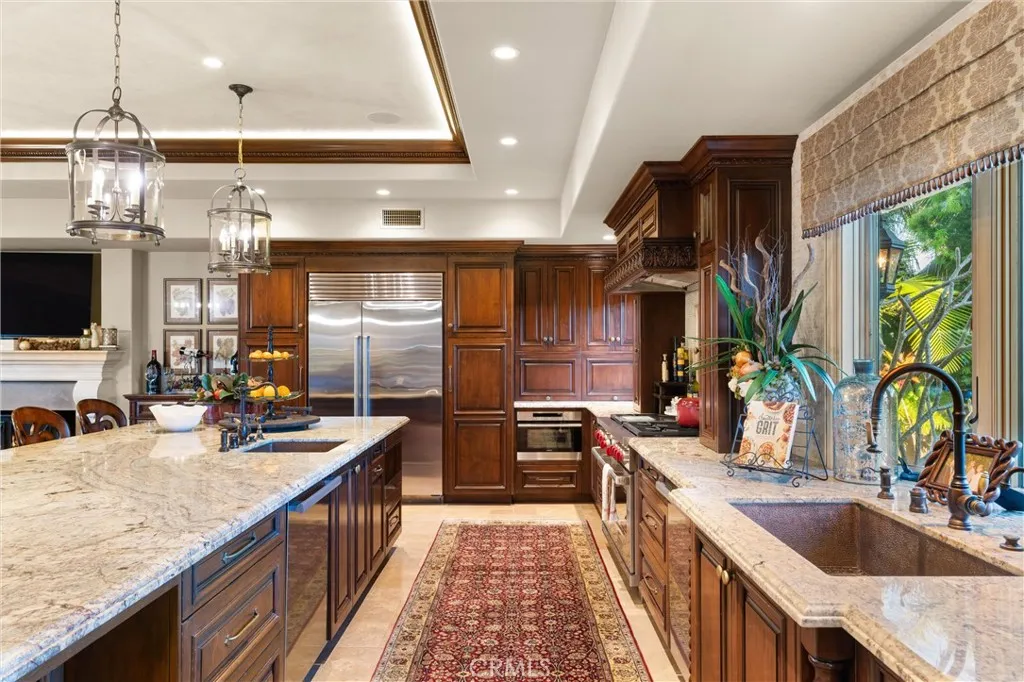 2065 Phalarope Court, Costa Mesa, California 92626 home-pic-12