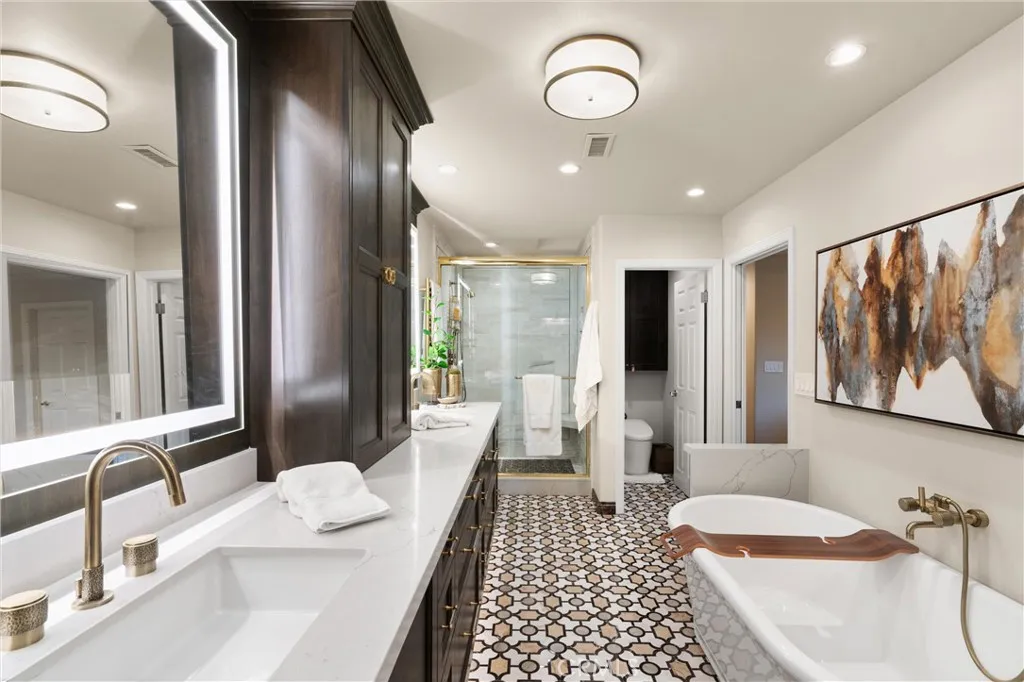2065 Phalarope Court, Costa Mesa, California 92626 home-pic-20