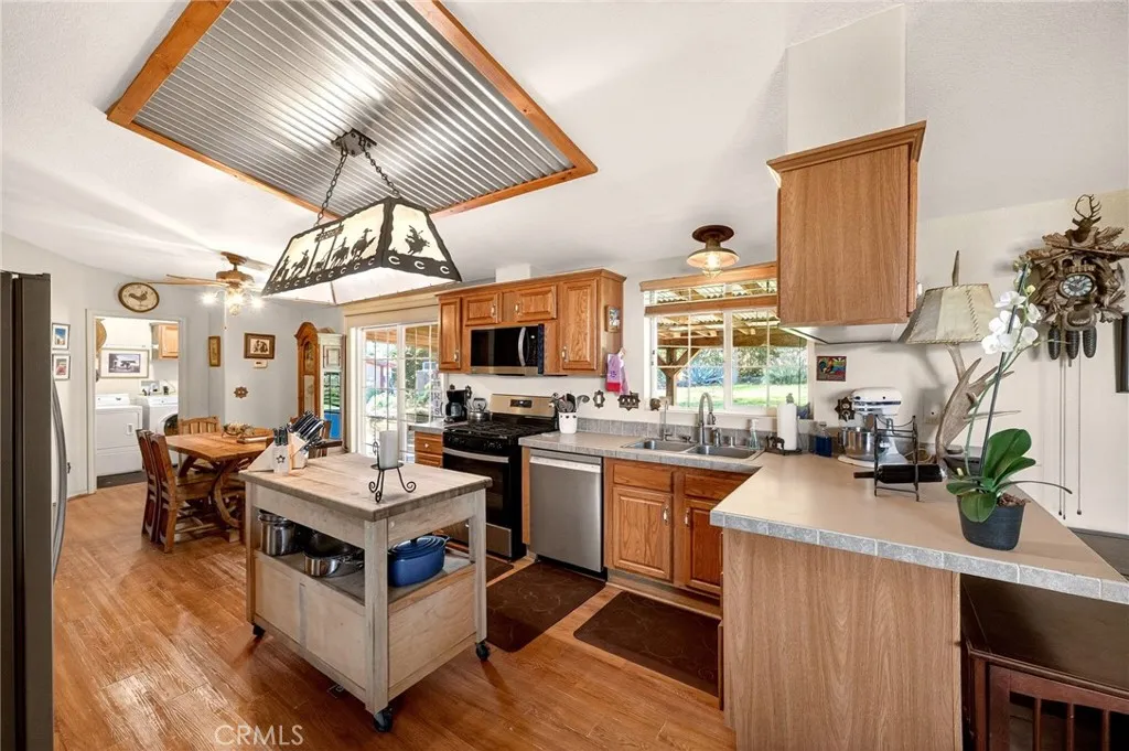 31420 Palm Avenue, Hemet, California 92543 home-pic-16