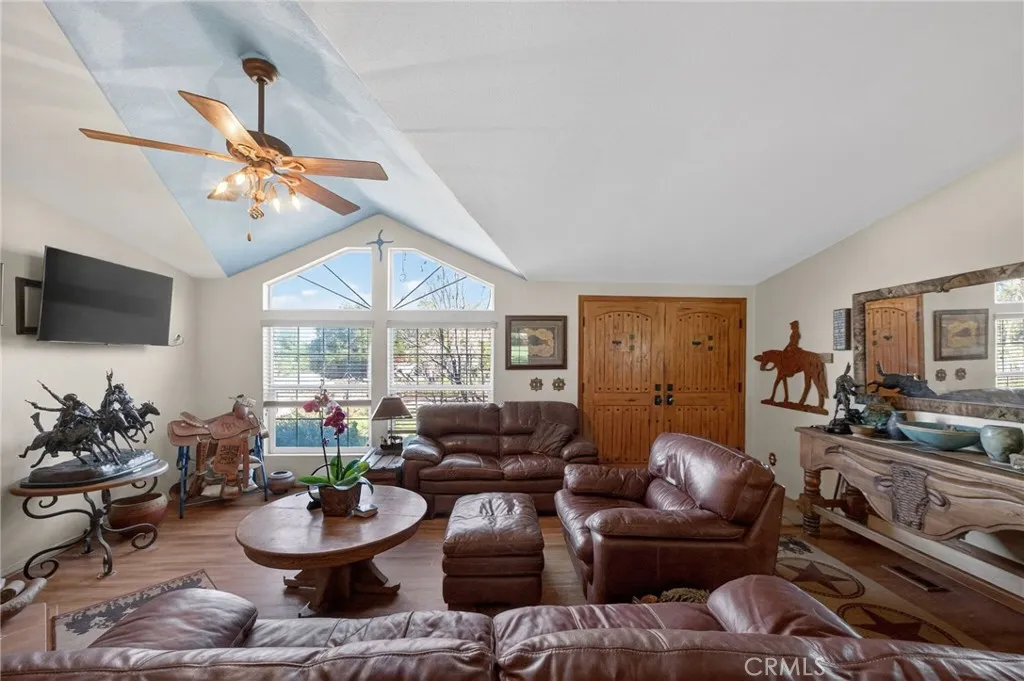 31420 Palm Avenue, Hemet, California 92543 home-pic-13