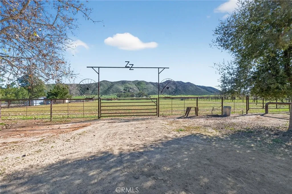 31420 Palm Avenue, Hemet, California 92543 home-pic-44