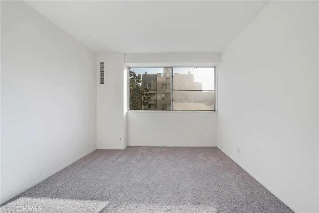 969 Hilgard, Los Angeles, California 90024 home-pic-12