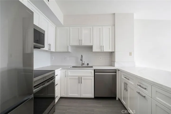 New Cabinets and Fixtures